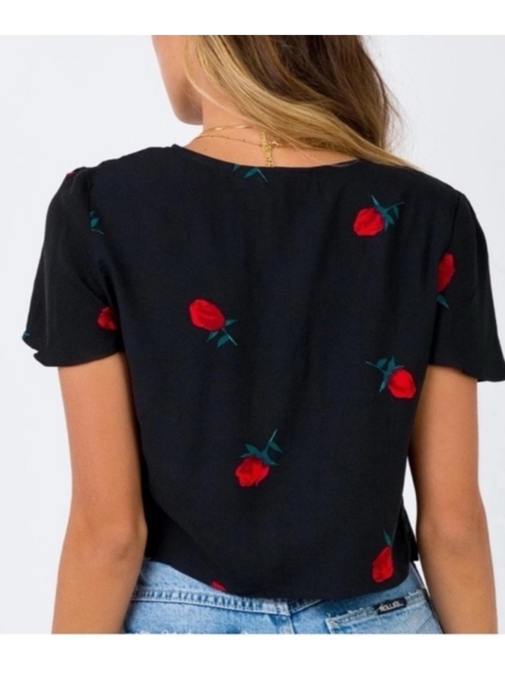 Motel from Urban Outfitters - Crop Top with tie front - Picture 2 of 3